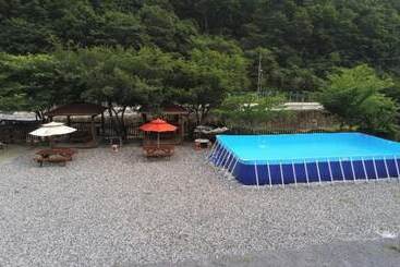 Miryang Mirinae Pension