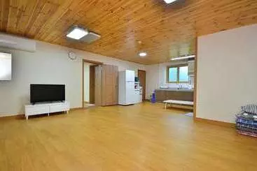 Yongin Unhak Pension