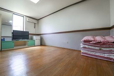 Motel Gochang Hilton Park