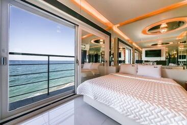 Motel Yeongdeok Ganggu Port Into