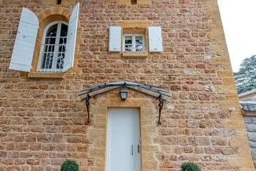 Hotel Chateau De Champrenard