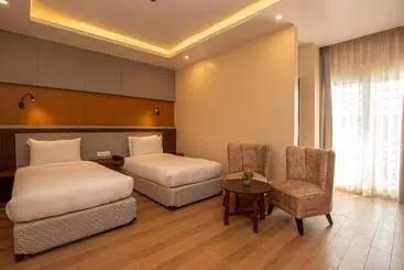 Hotel Palm International