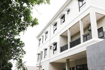 ペンション Wale Langowan