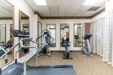 The Mclure Hotel And Conference Center