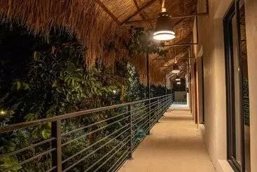 Hotel Makech