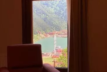 アパートホテル Imera Suite