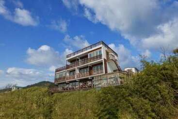 Pohang Badasarang Pension