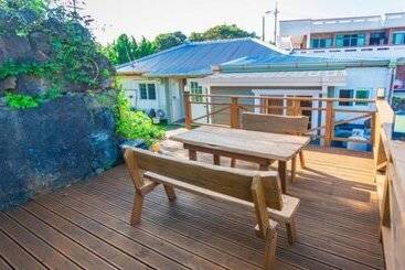 Seogwipo Hwamok Pension