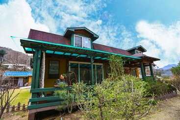 Hoengseong Sigollageune Pension