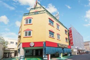 汽车旅馆  Nicepark Gangneung