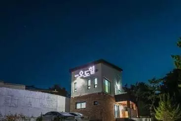 Pensiune Pohang Ohdoheal Poolvilla