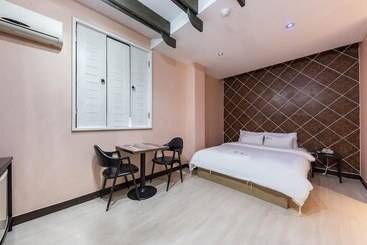 مُتل Cheongju Coco