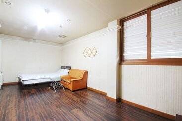 מוטל Gimcheon Romance