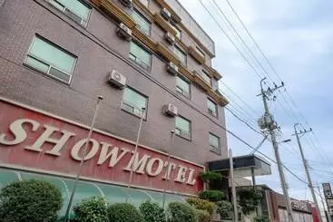 Motel Naju Show
