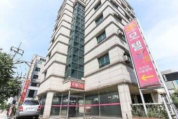 Sokcho Dreamville Motel