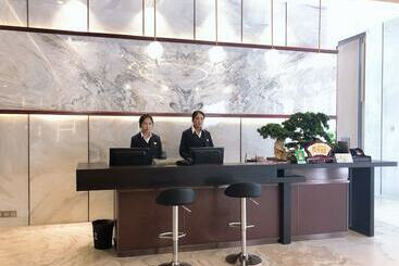 Gesar Hotel Vip Building Shigatse