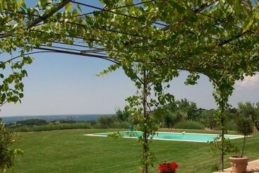 ベッドアンドブレックファースト La Maison De Marie