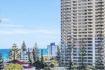 Отель Surfers Paradise Ocean View