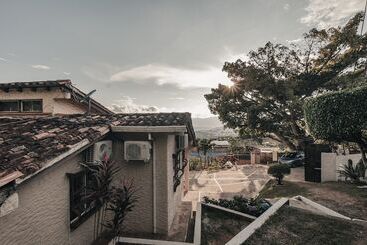 تختخواب و صبحانه Casa Lago Boutique