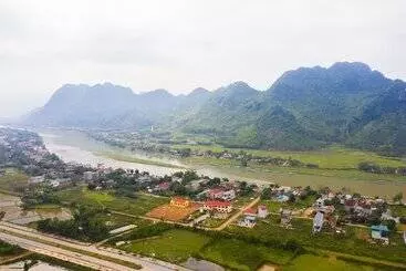 پانسیون Phong Nha Ecolodge