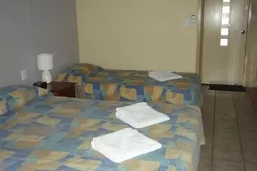 Gladstone Village Motel