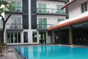 Hotelli Earl S Red Passikudah