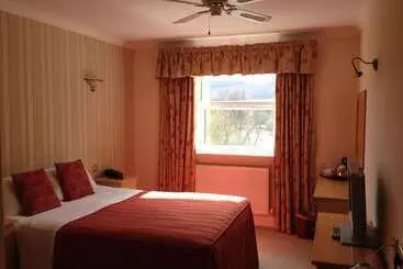 בית מלון כפרי White Waters Country