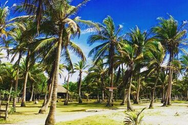 Hostal Criollo Beach Camp