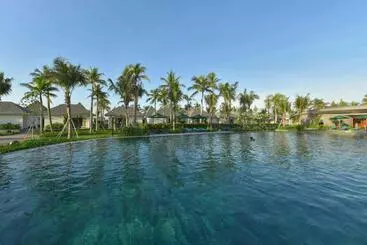 Cocoland Thu Xa Ancient Town Hotel & Resort