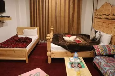 هتل Green Palace Guest House Malam Jabba