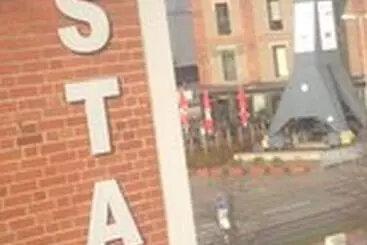 Hafentraum Indoorhostelcamp