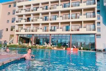 هتل Hamya Hotsprings And Resort