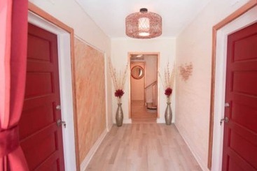 פנסיון Lux Suites