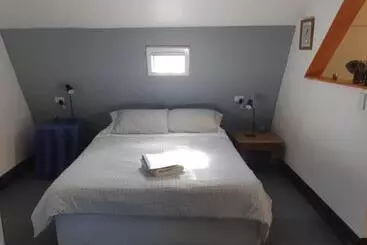 ペンション Graceland B&b