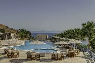 هتل آپارتمان Sunrise Beach Suites
