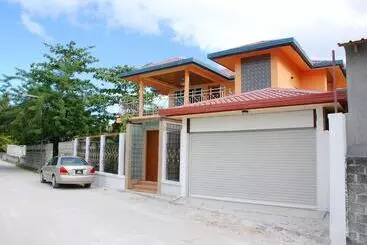 Hotel Crystal Retreat