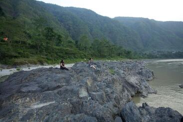 هتل Serene Highway Resort