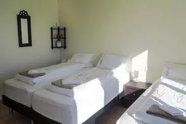 پانسیون Kast Guesthouse