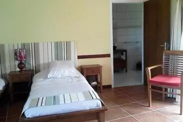 تختخواب و صبحانه Gîte Domaine De La Ferme D Erambere Lot 67 Route De La Nondoue