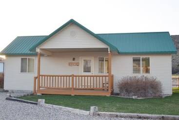 Kır Evi Sleepy J Cabins