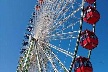 The Wellington Hotel & Suites Oceanblock