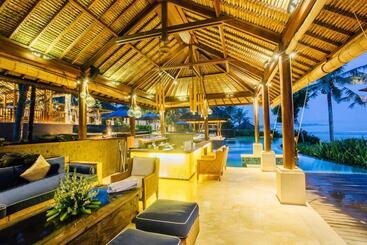 관광객 아파트 Anapuri Villas