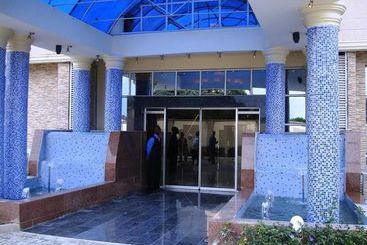 Kayriott Hotel & Suites