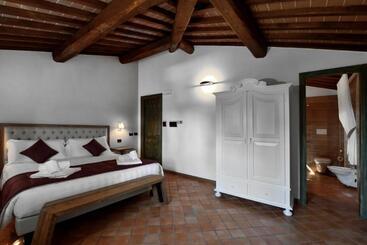 茅舍 Porsenna Resort