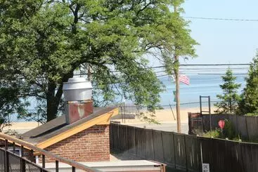 Motelli Tides Motor Inn At Stehli Beach