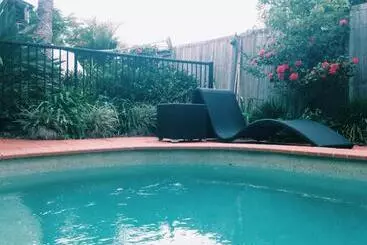 Childers Oasis Motel