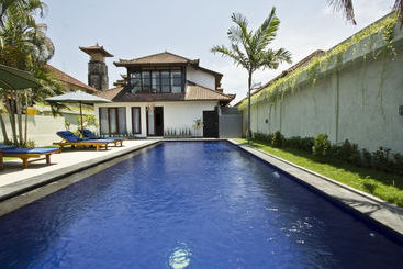 פנסיון U House Seminyak