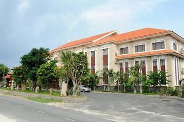 Saigon Suoi Nhum Resort