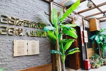 26 Life Hostel