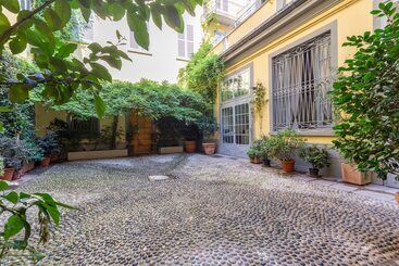 هتل Duomo Smart Suites